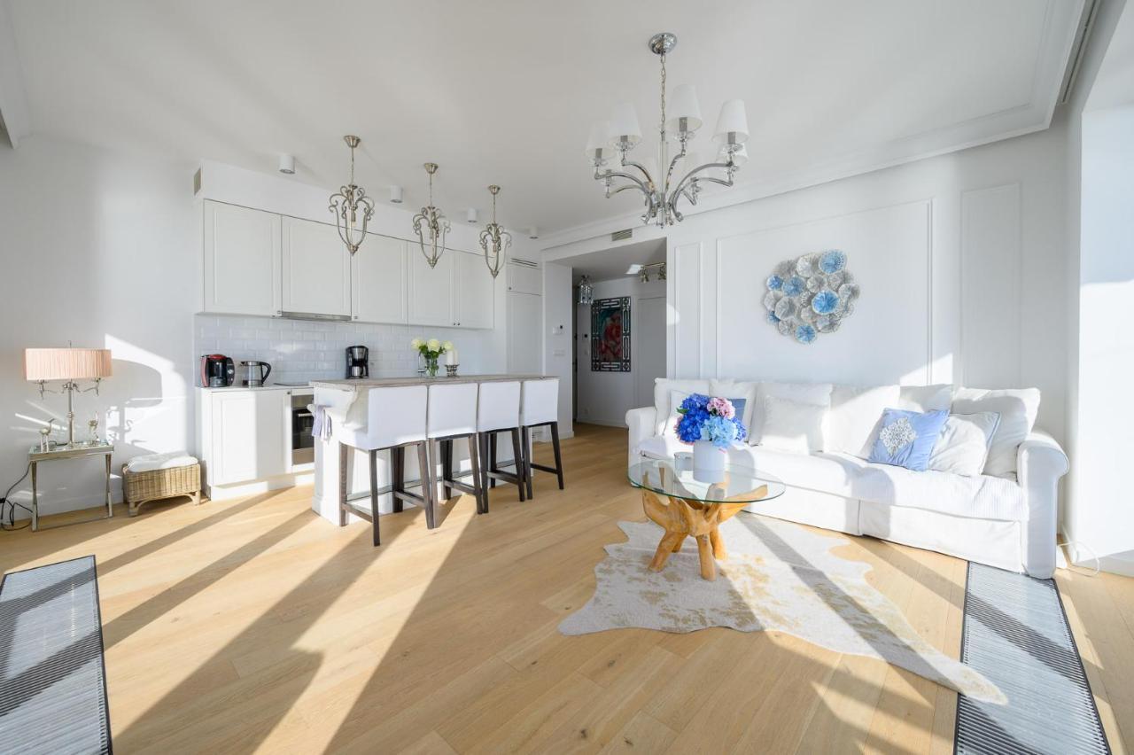 Sunset Boulevard 1 Apt 9 Bulwar Zachodzacego Slonca 1 W Marina Royale Darlowko Exterior photo